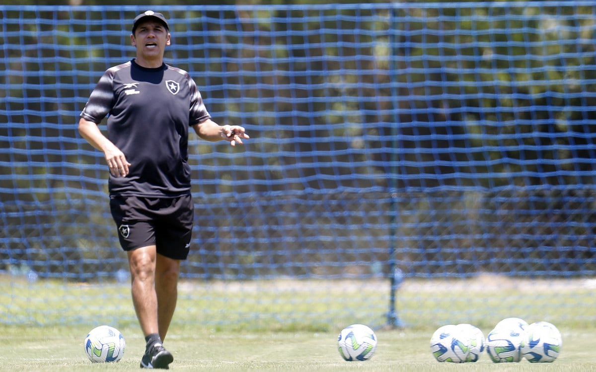 Lúcio Flávio - Vítor Silva/Botafogo
