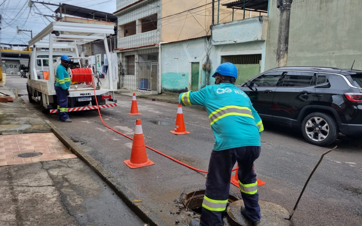 Pela primeira vez em 40 anos, comunidade em Caxias recebe rede de esgoto