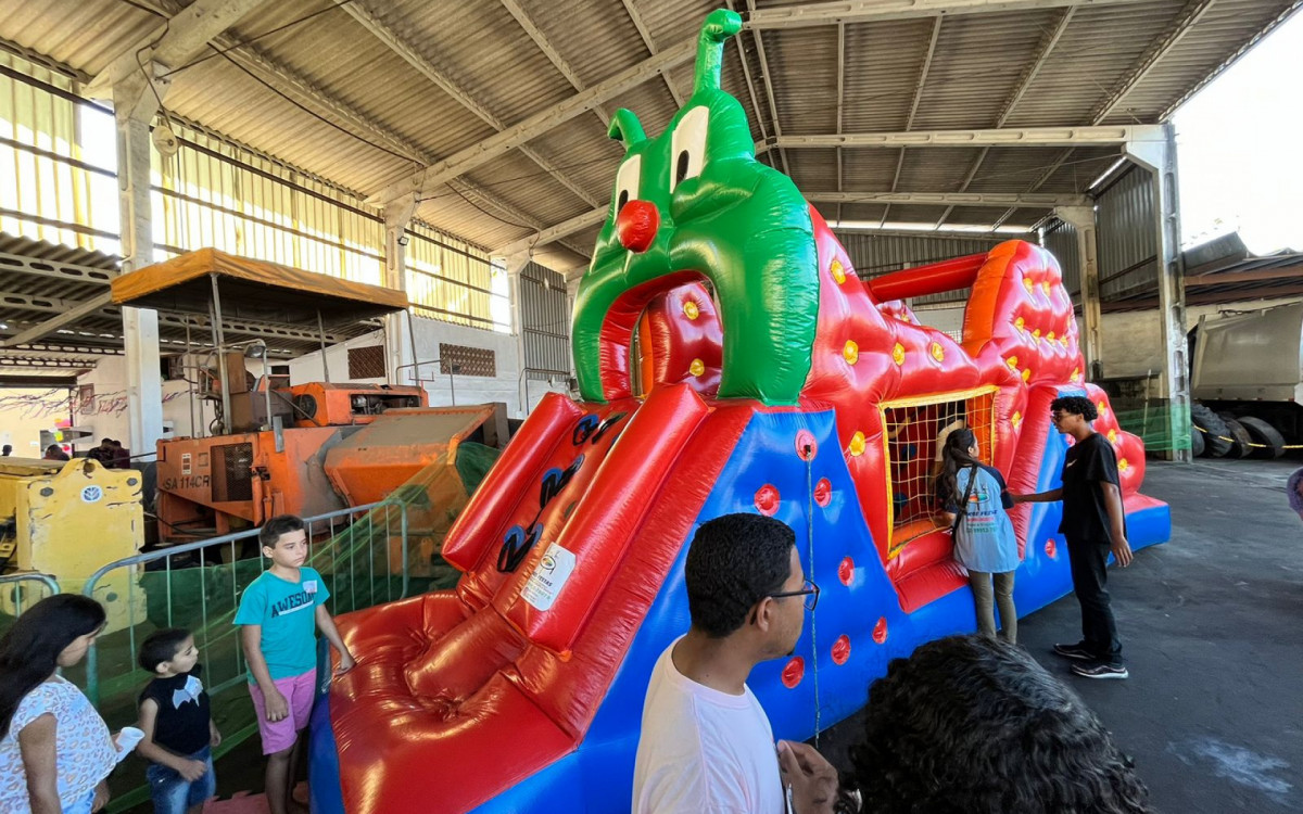 A festa das crianças realizada pelo Grupo Prizma não apenas celebrou o Dia das Crianças, mas também destacou o compromisso da empresa em fortalecer os laços familiares e criar um ambiente de trabalho acolhedor