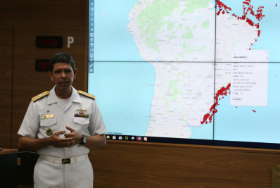 Marinha apresenta sistemas que monitoram o tráfego marítimo durante a operação de GLO