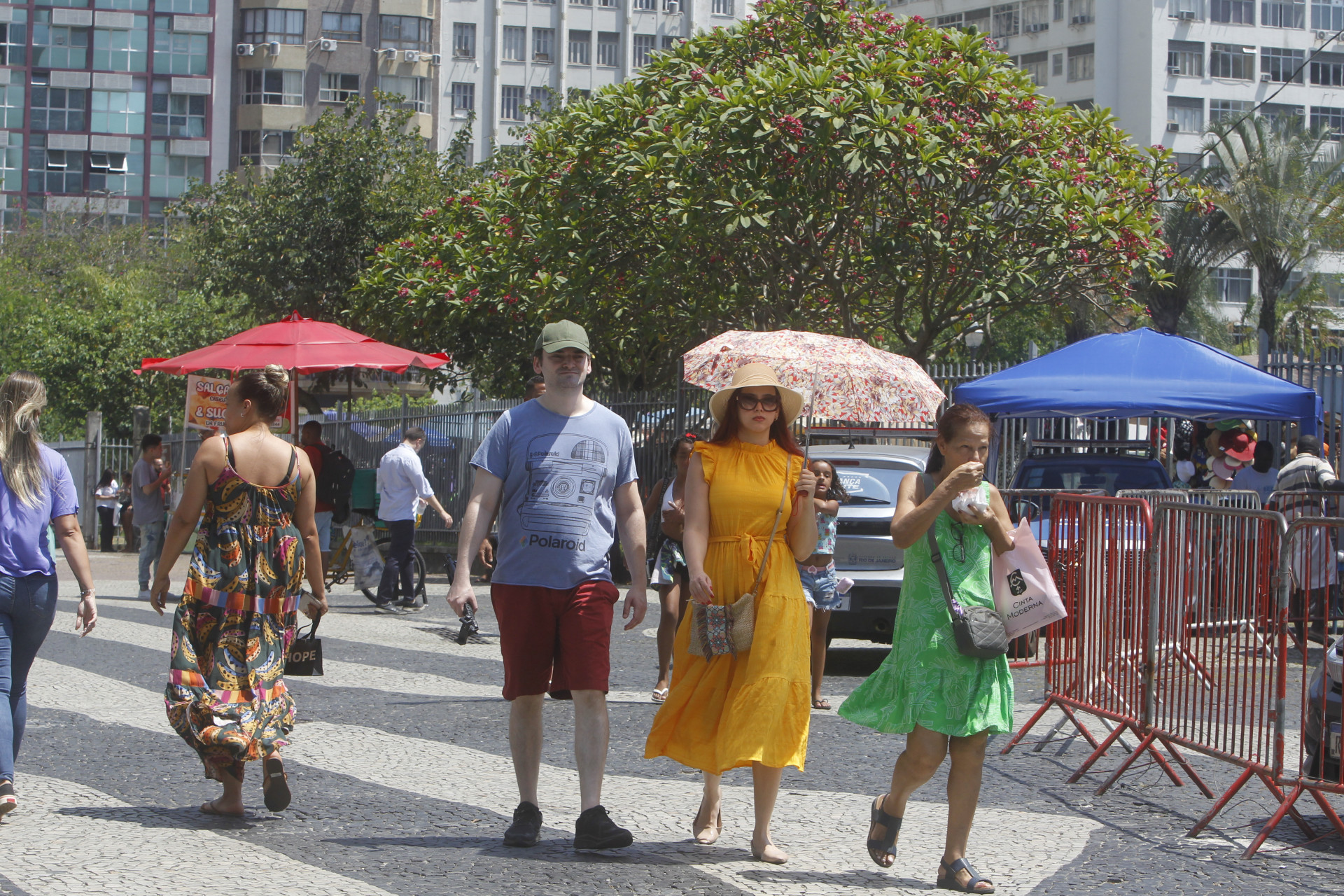 Cariocas enfrentam mais um dia de forte onda de calor na cidade, nesta ter&ccedil;a-feira (14) - Reginaldo Pimenta/Ag&ecirc;ncia O Dia