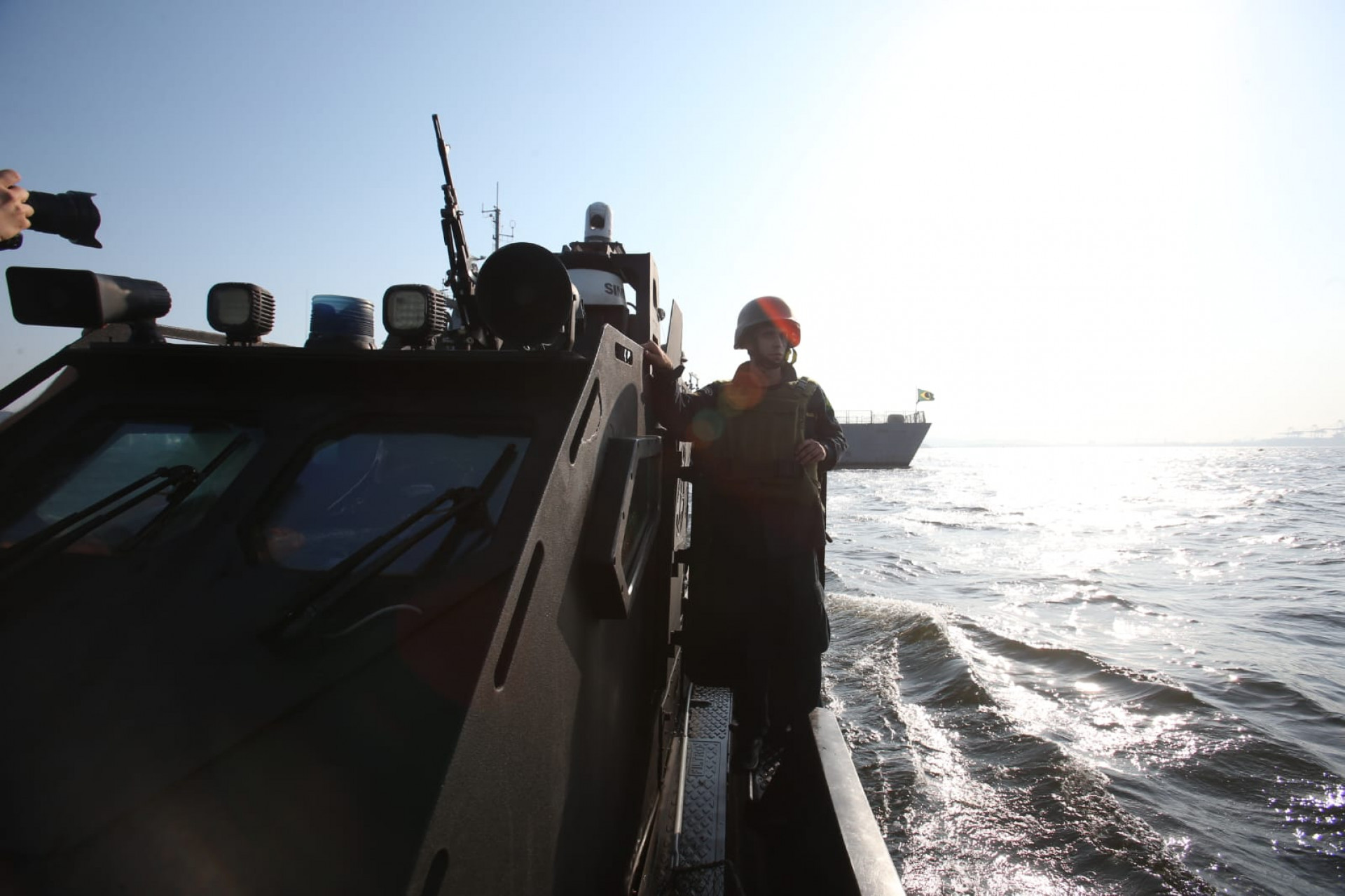 Marinha do Brasil monitora toda a costa brasileira - Cleber Mendes / Agência O Dia