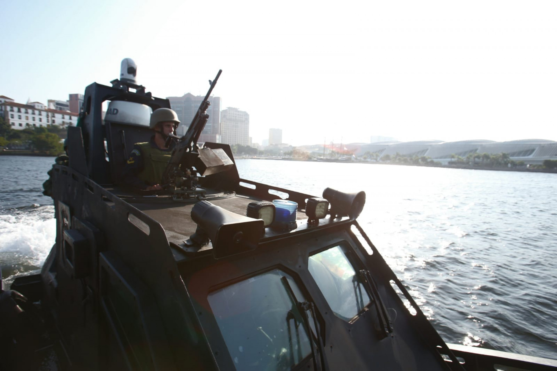 Marinha do Brasil tem atuado na operação de GLO na Baía de Guanabara - Cleber Mendes / Agência O Dia
