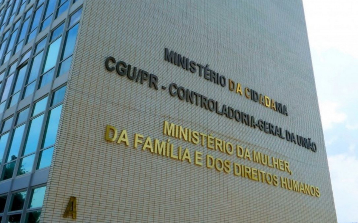 Ministério dos Direitos Humanos (MDH) pagou passagens e diárias para Luciane Barbosa Farias, apontada como integrante do Comando Vermelho, participar de um evento da pasta em Brasília