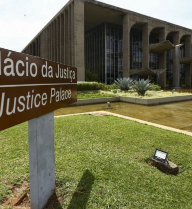 Após receber dama do tráfico, Ministério da Justiça edita regras