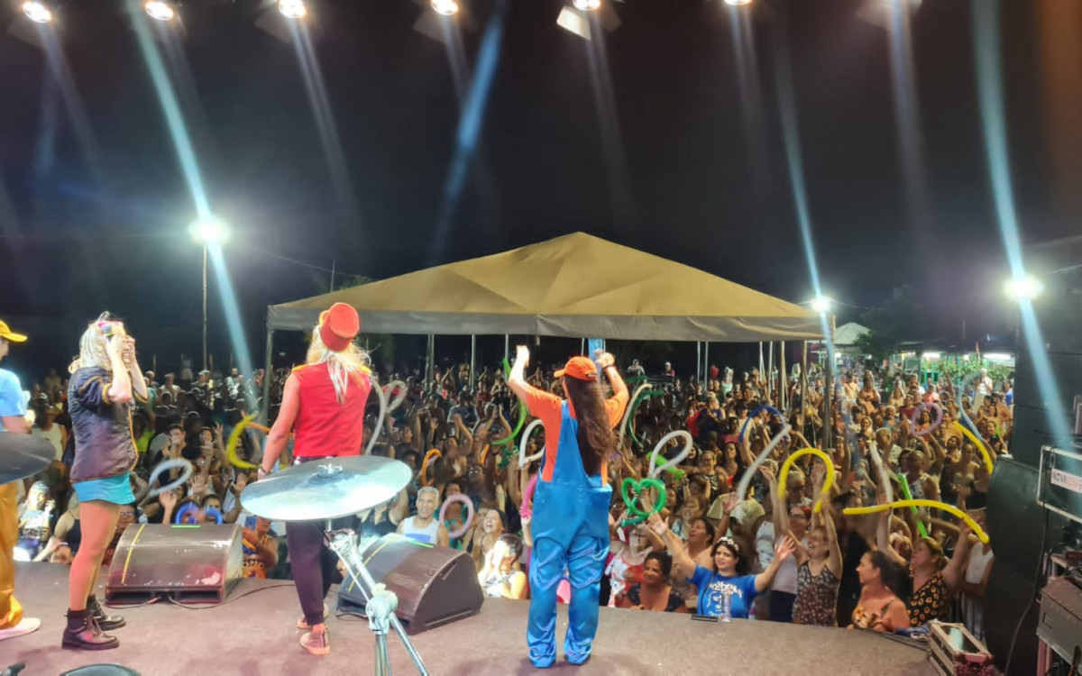 A programação infantil contou m o grupo mais antigo da cidade, Fanfarras Produções Artísticas, com a peça \'Circo Teatro: Hoje tem Marmelada? Tem, sim senhor\'