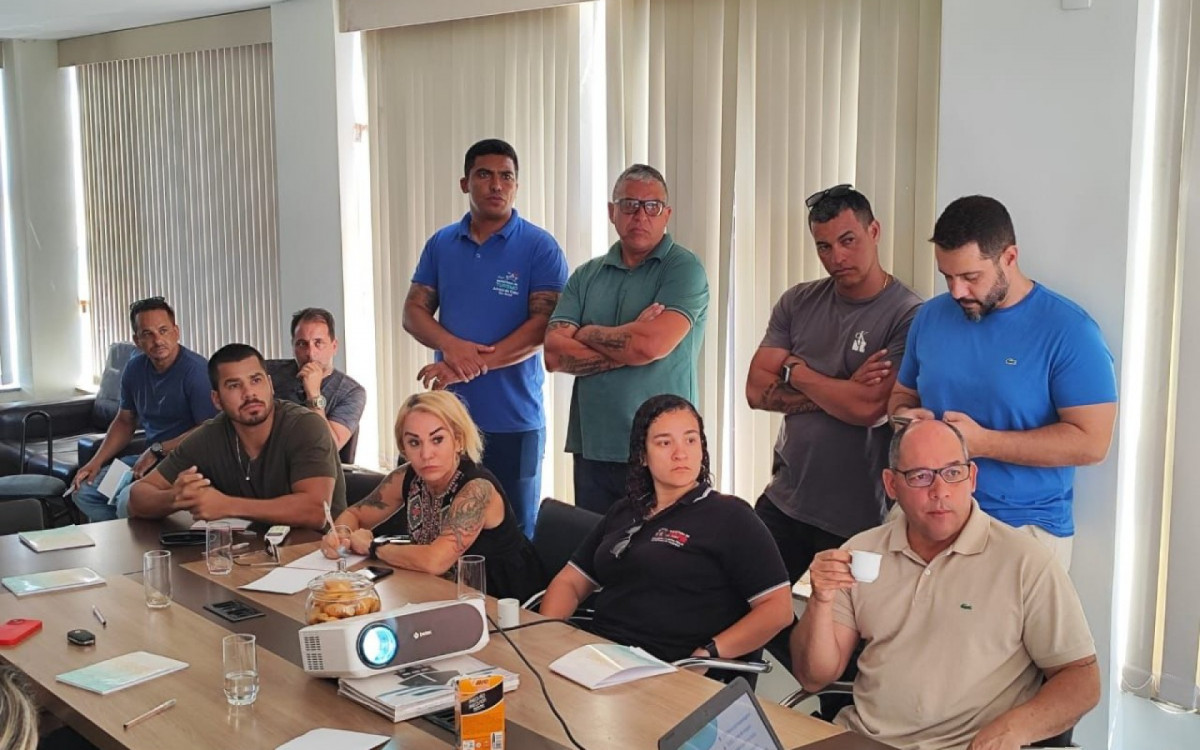 Reunião com as secretarias