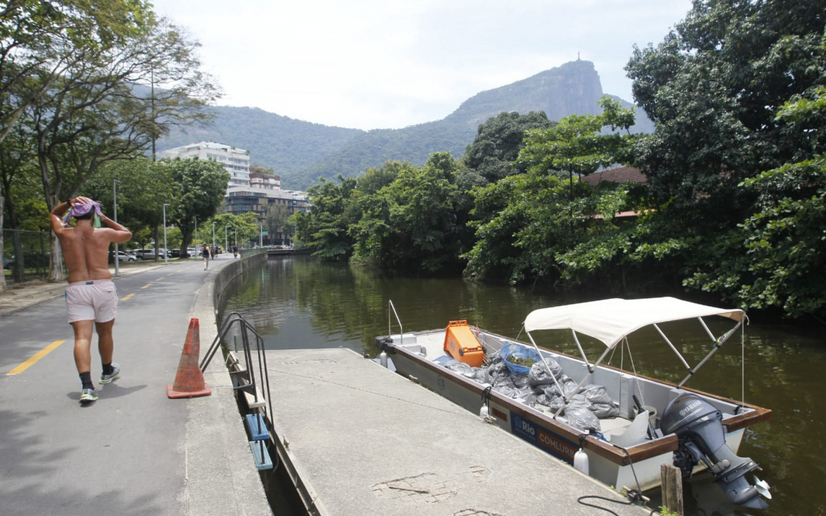 Movimentação na Lagoa Rodrigo de Freitas com temperaturas passando 40ºC - Reginaldo Pimenta/Agência O DIA
