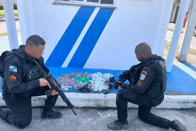 Confronto entre PMs e criminosos termina com um suspeito morto e outro ferido em Jacarepaguá