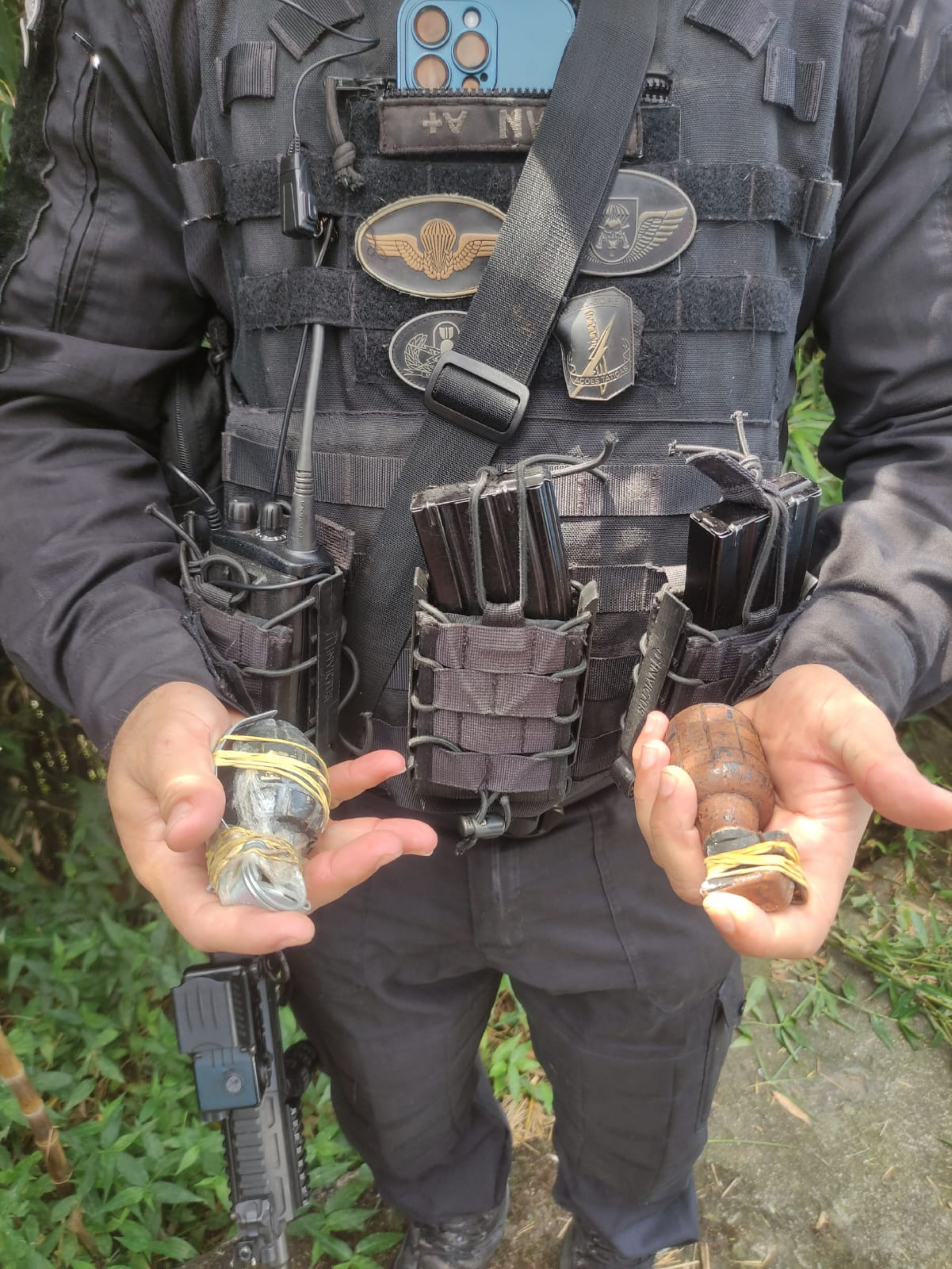 Granadas apreendidas no Morro da Glória 1 pela PM