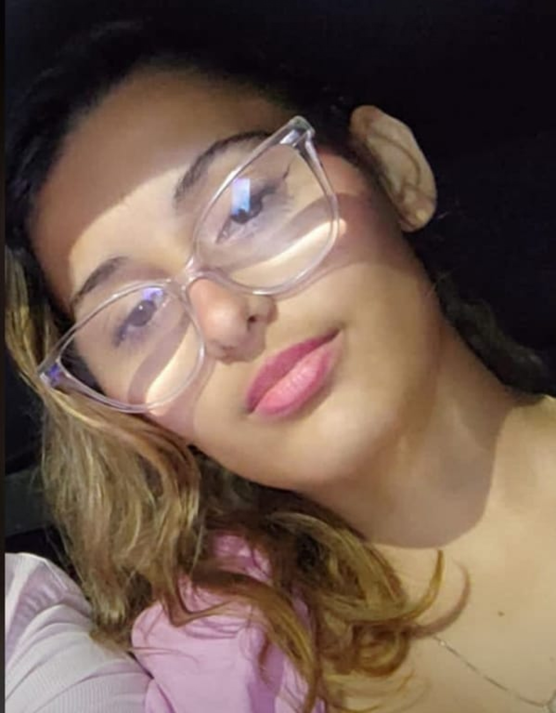 Estudante Milena Oliveira dos Reis, de 17 anos, desapareceu na madrugada de quinta-feira, após sair de casa, no Porto Velho, em São Gonçalo, na Região Metropolitana do Rio 