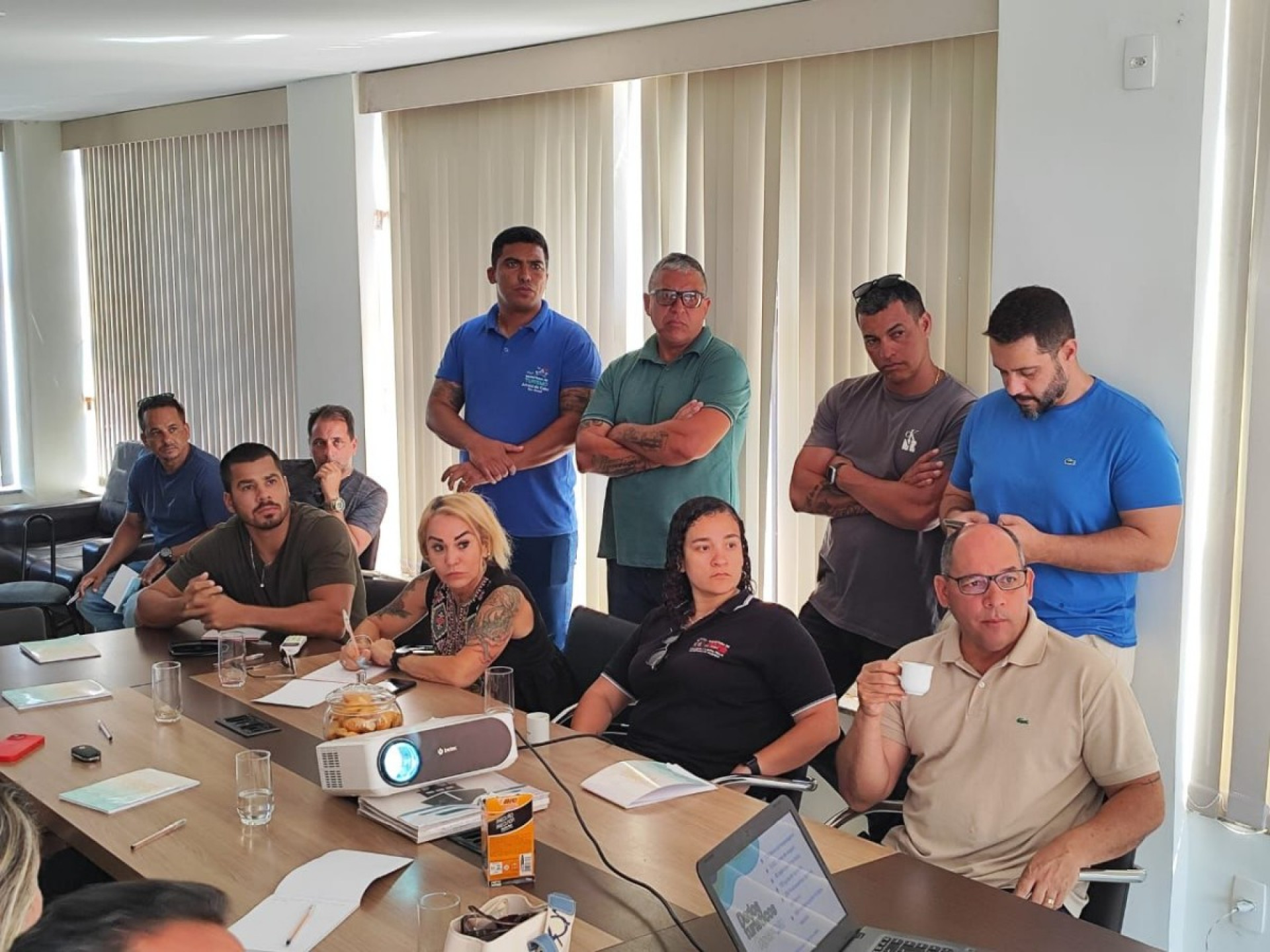 Reunião com as secretarias  - Rede social 