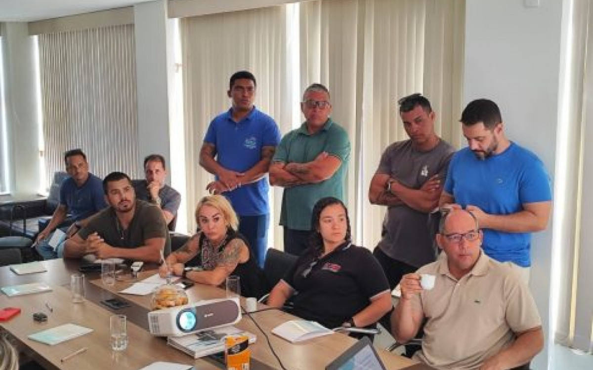 Reunião entre prefeito e secretariado define Plano Verão 2024 