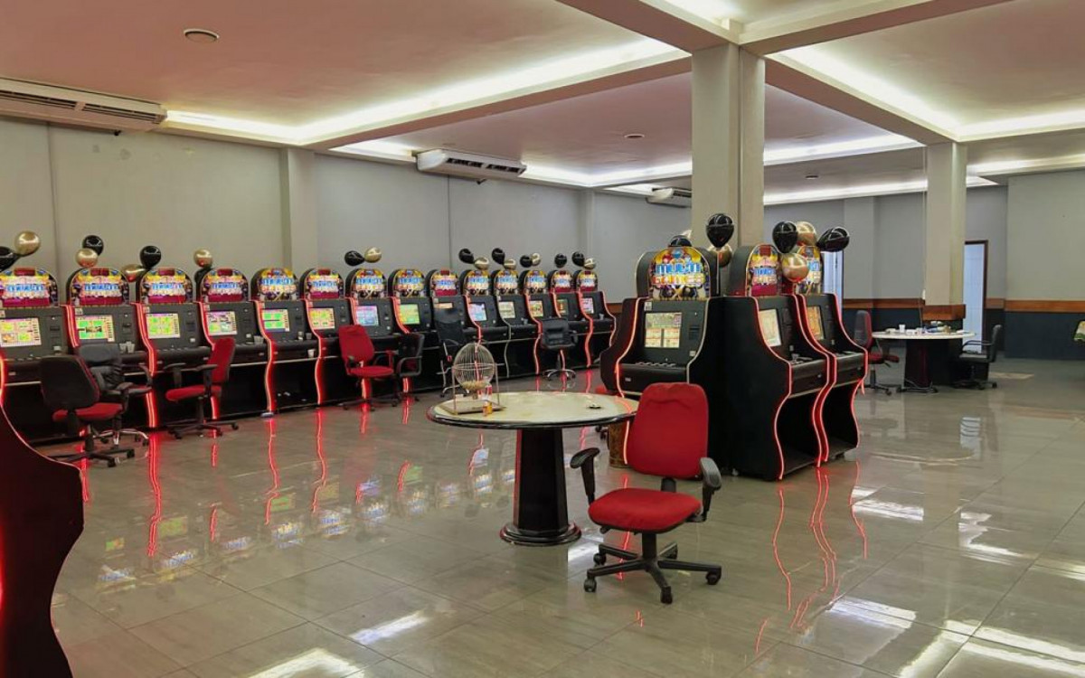 Máquinas caça-níqueis foram apreendidas em Cascadura