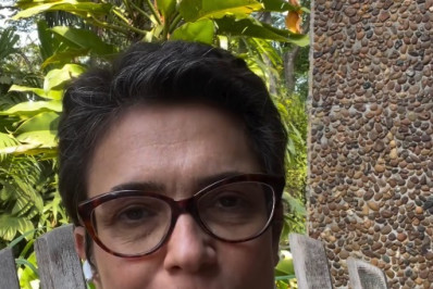 Vídeo! Sandra Annenberg tranquiliza fãs depois de parar no hospital: 'Estou bem, sem dor'