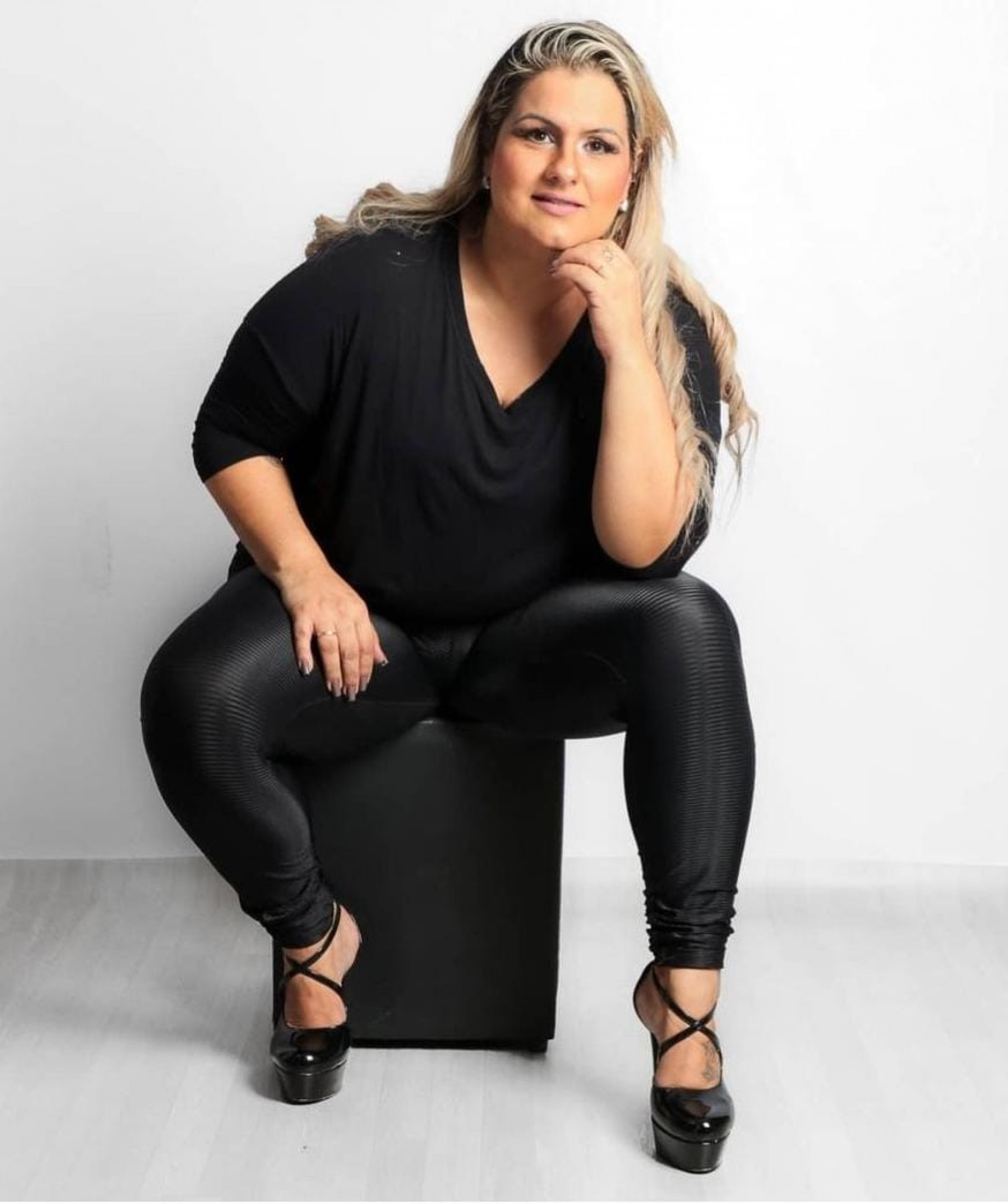 Conheça Amanda Ramos, miss plus size que ganhou concurso nacional