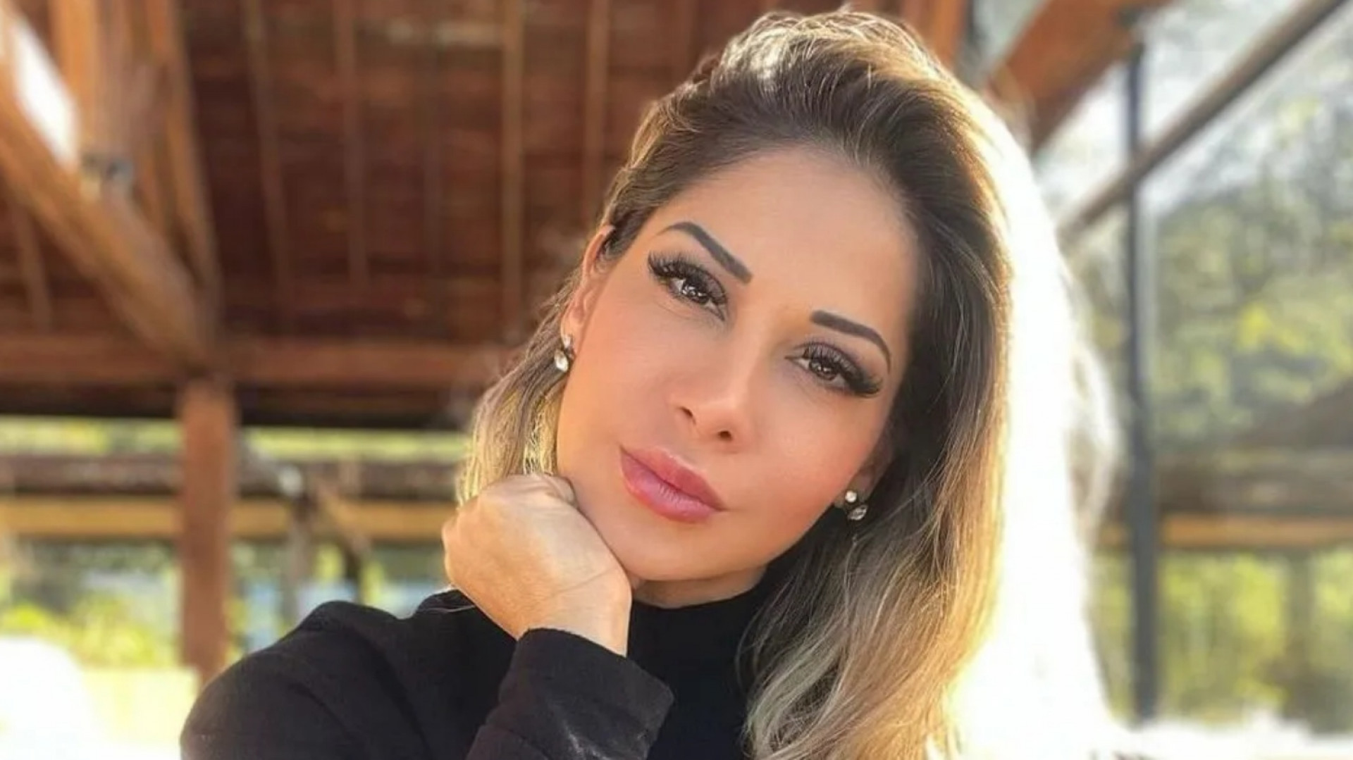 Ma&iacute;ra Cardi  - Reprodu&ccedil;&atilde;o Instagram