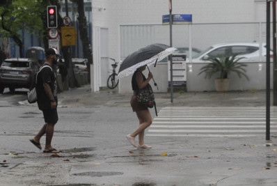Rio entra no estágio 2 e cidade terá chuva moderada a forte