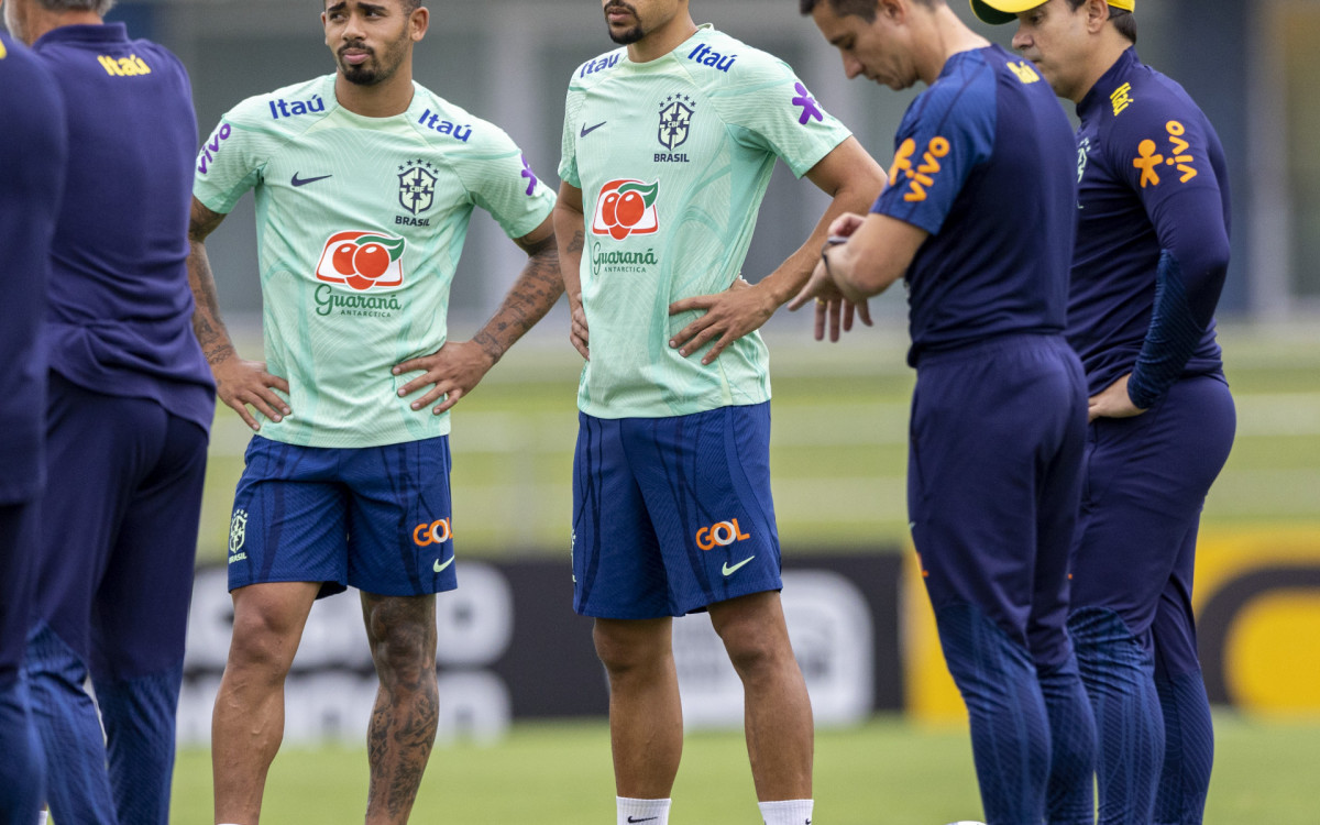 Gabriel Jesus e Marquinhos no treino da Seleção Brasileira