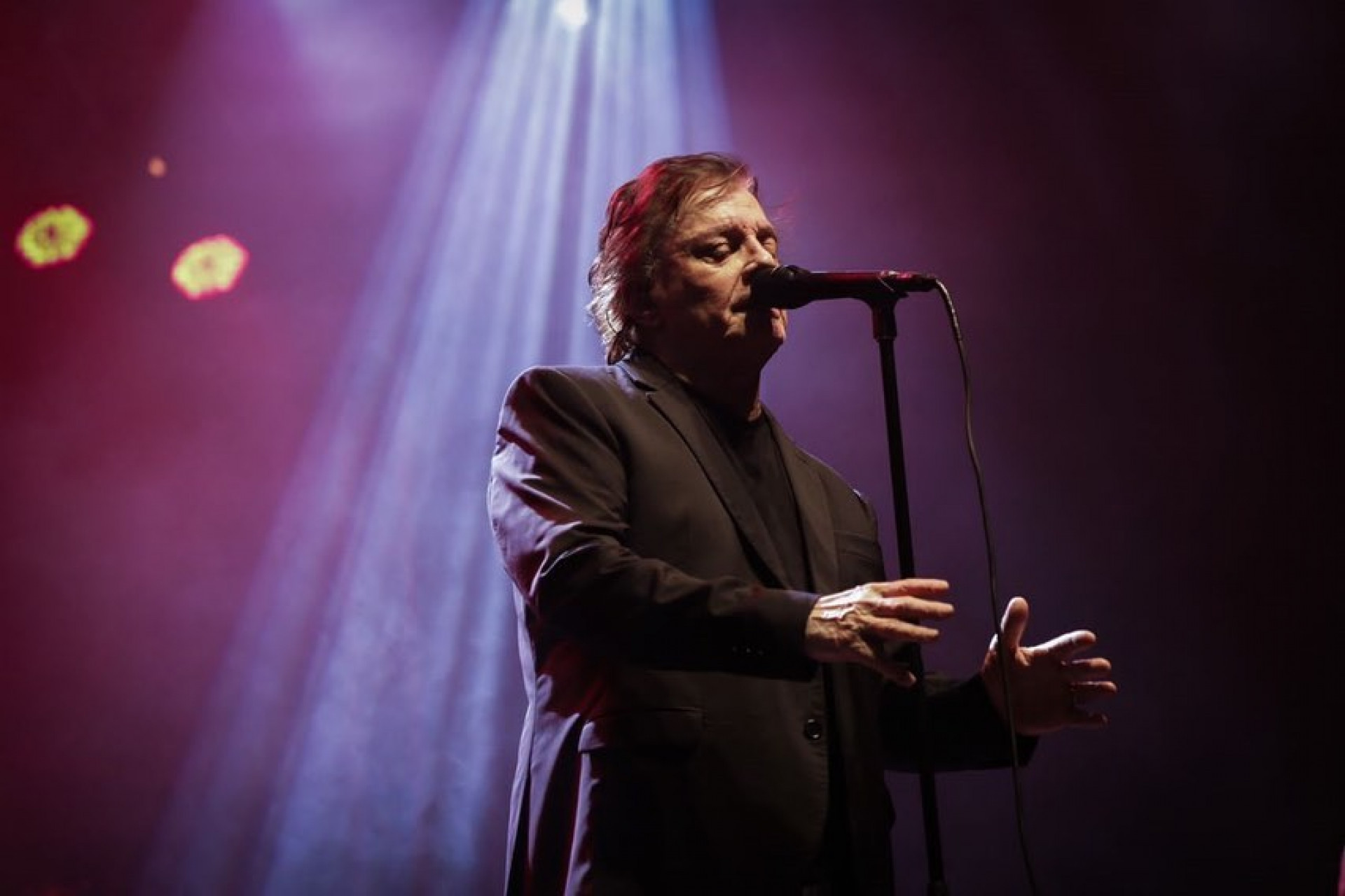 Fábio Jr. completa 70 anos e lança turnê comemorativa 'Bem Mais Que Meus 20 e Poucos Anos' - Reprodução Internet / @daviprobo