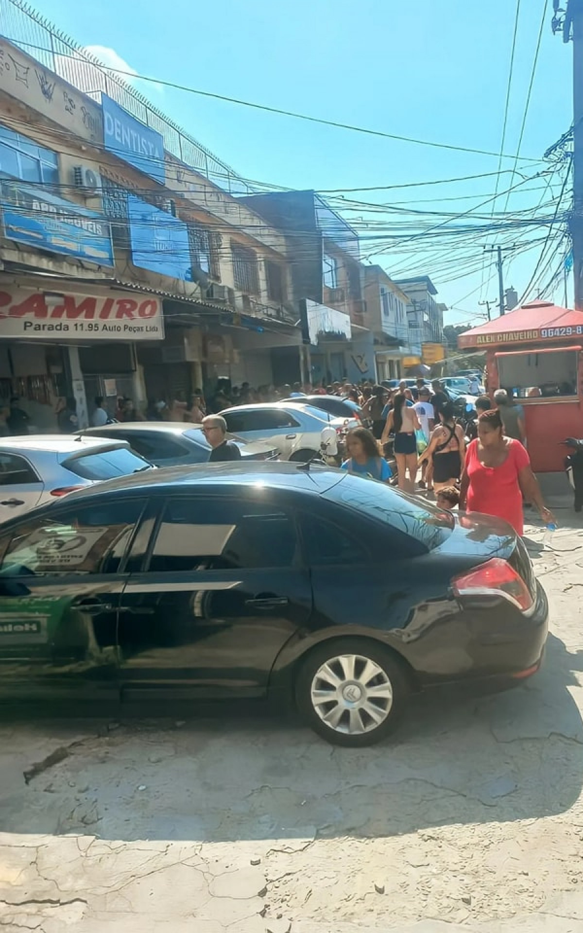 Caso aconteceu na Estrada Intendente Magalh&atilde;es, na altura da Vila Kennedy, em frente ao Supermercado Guanabara - Reprodu&ccedil;&atilde;o