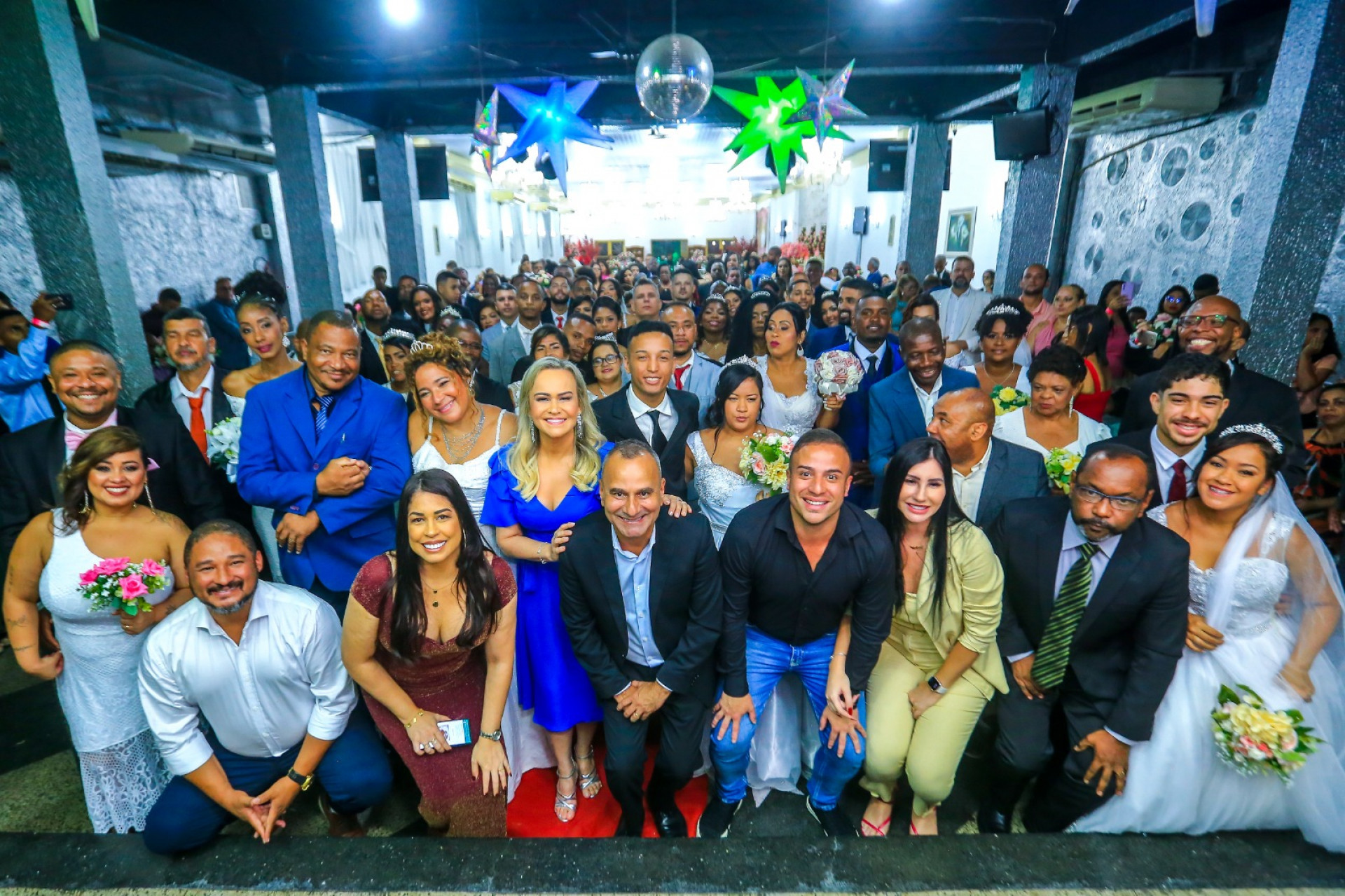 Prefeito Waguinho, deputada federal Daniela do Waguinho, secret&aacute;rio Matheus Carneiro e secret&aacute;ria Clarice Santos (E) - Rafael Barreto/PMBR