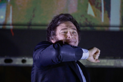 Vitória de Milei na Argentina abala eleição crucial na Unesco