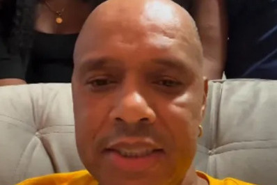 Vocalista do Molejo, Anderson Leonardo desmente boatos de internação hospitalar