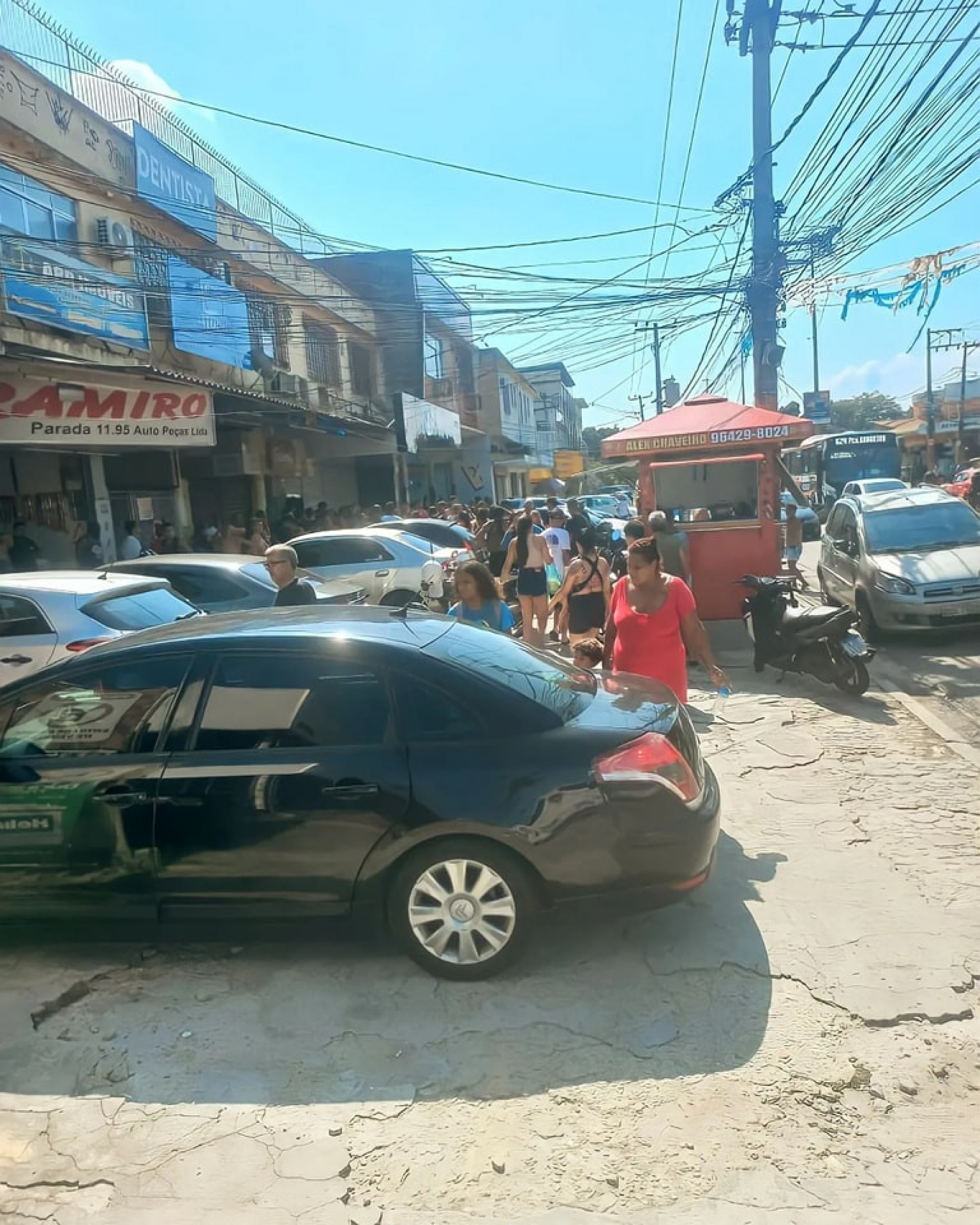 Caso aconteceu na Estrada Intendente Magalhães, na altura da Vila Valqueire, em frente ao Supermercado Guanabara