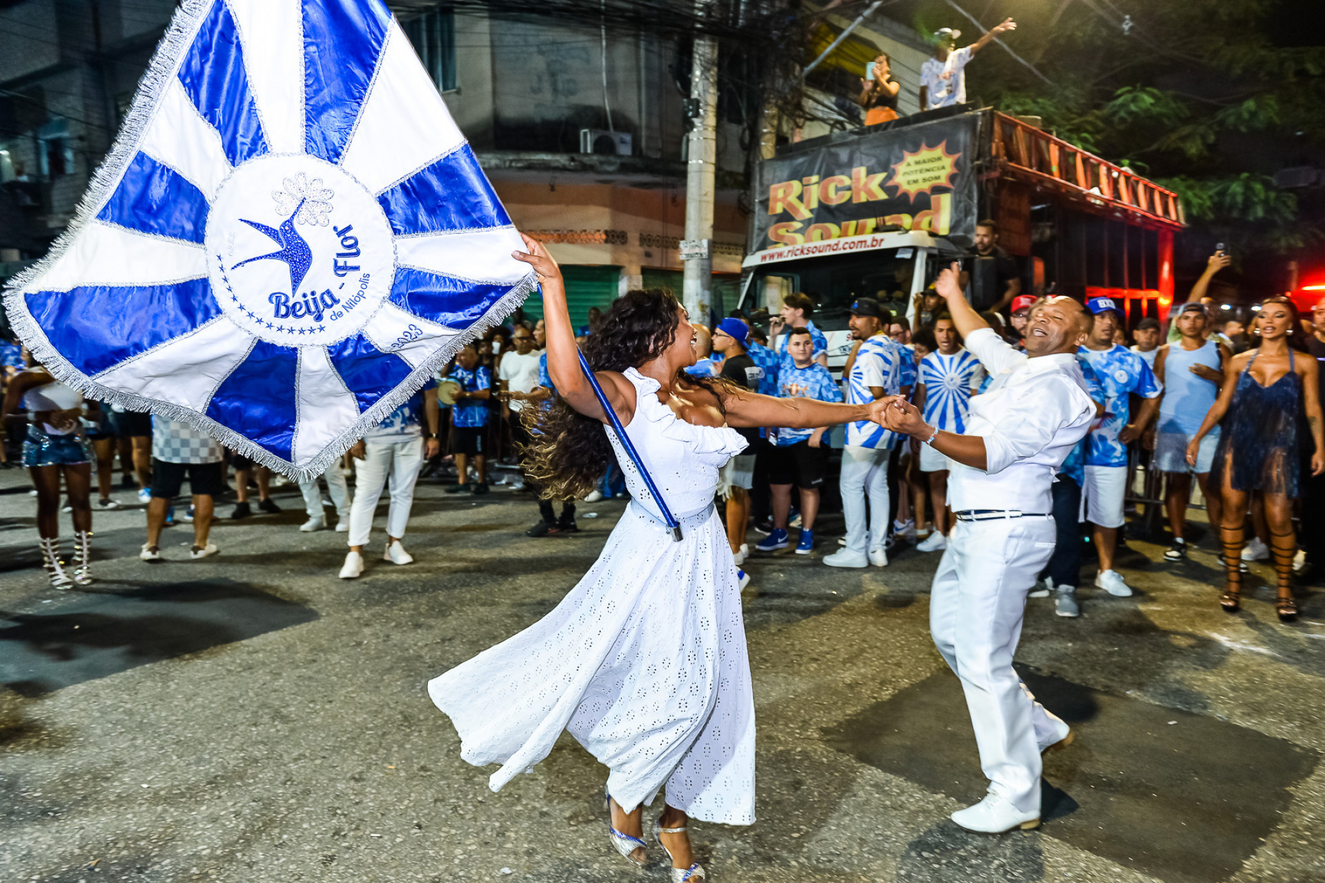 Claudinho e Selminha Sorriso s&atilde;o presen&ccedil;as confirmadas no evento - Eduardo Hollanda / Beija-Flor