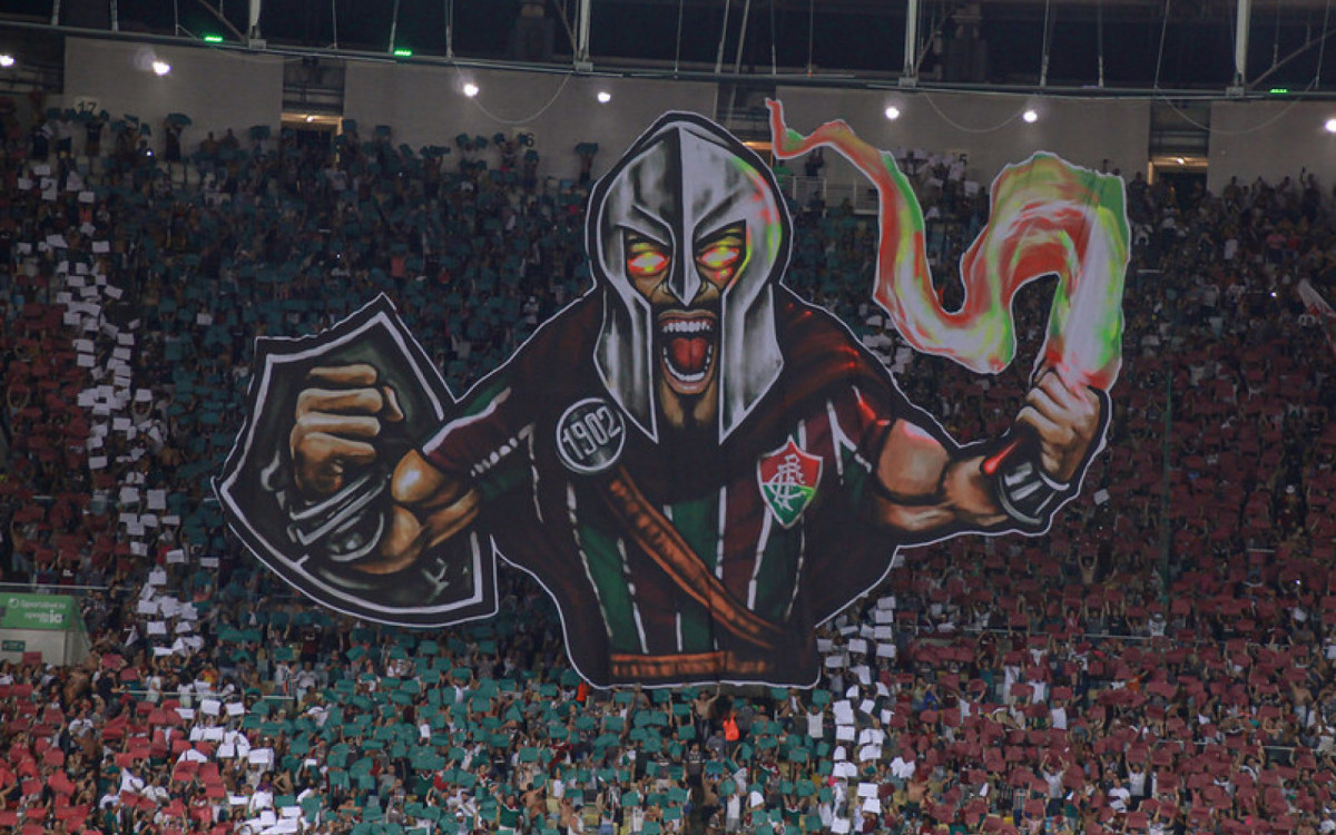Mosaico da torcida do Fluminense no Maracanã