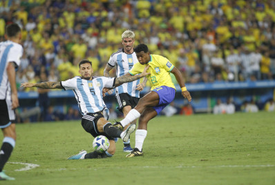 Apesar das derrotas, Endrick celebra primeiros passos pela Seleção: 'Espero voltar'