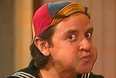 Carlos Villagrán, o Quico de 'Chaves', é diagnosticado com câncer e tranquiliza fãs: 'Não se preocupem'