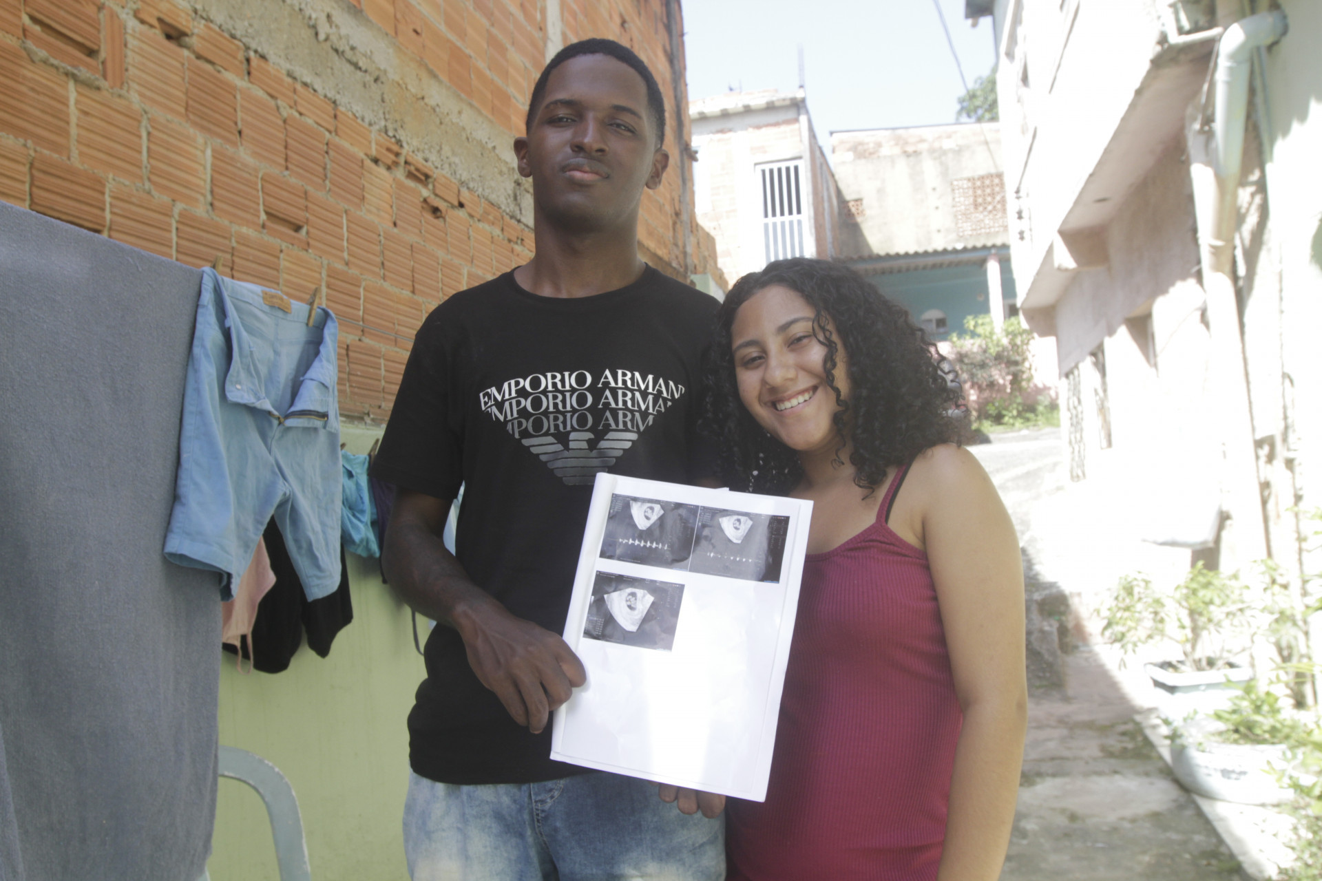 Sara Campos da Silva e Renan Alves de Oliveira descobriram g&ecirc;meos qu&iacute;ntuplos h&aacute; uma semana - Marcos Porto/Agencia O Dia