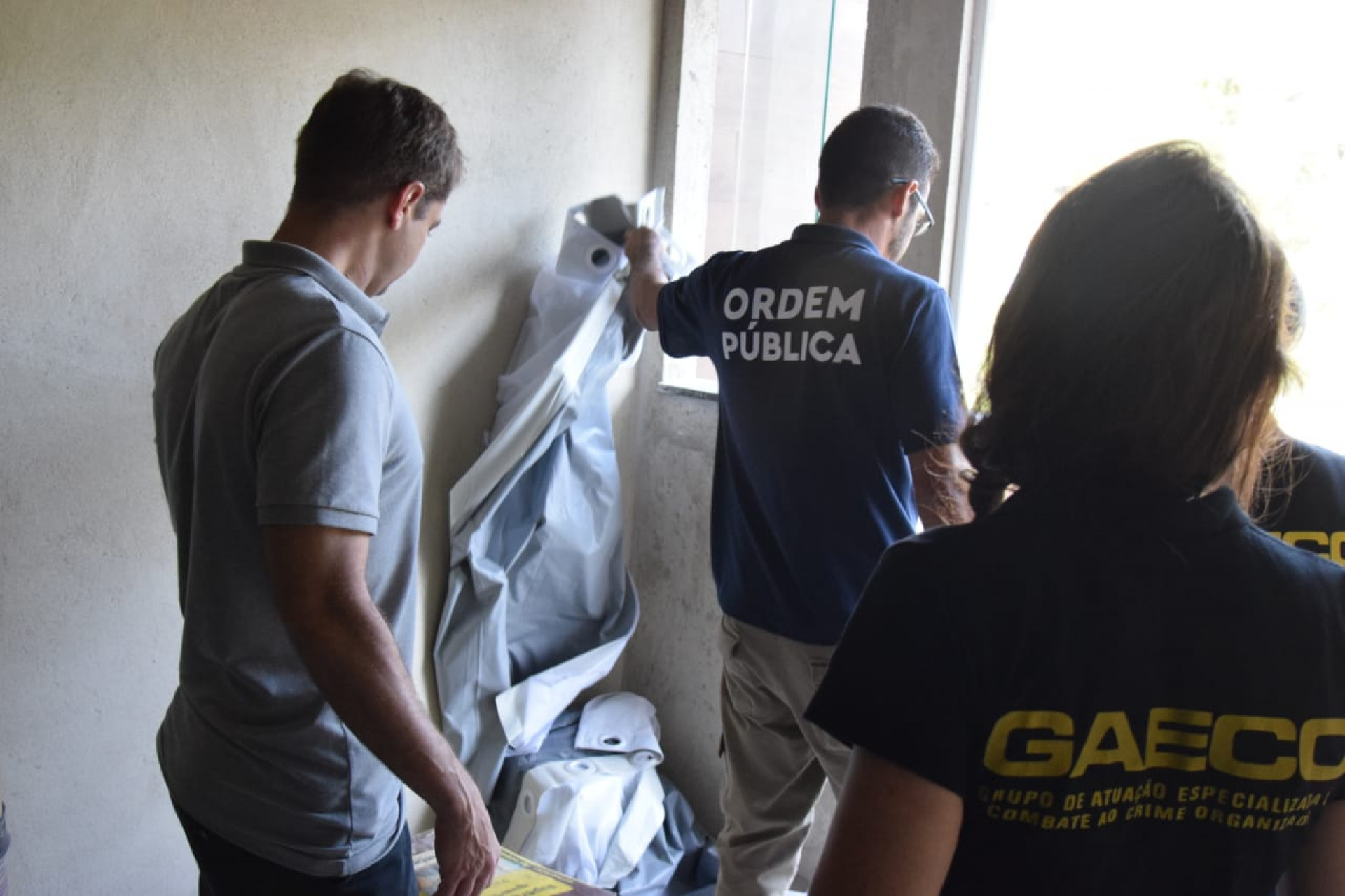 Grupo de Atuação Especializada no Combate ao Crime Organizado também participou da ação - Fábio Costa / Seop