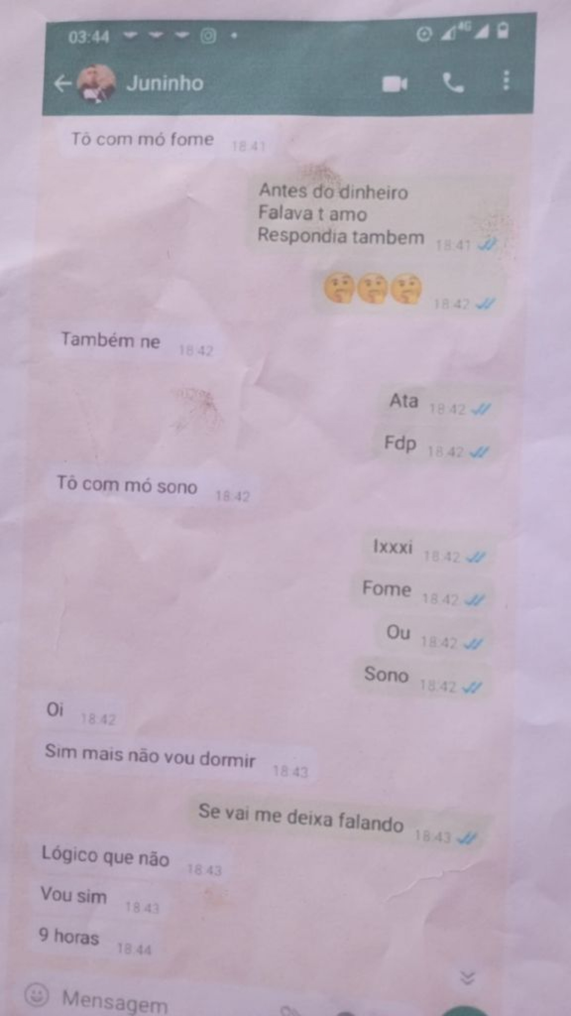 Filha descobre caso entre pai e marido e expõe prints e vídeos na internet - Foto: Reprodução