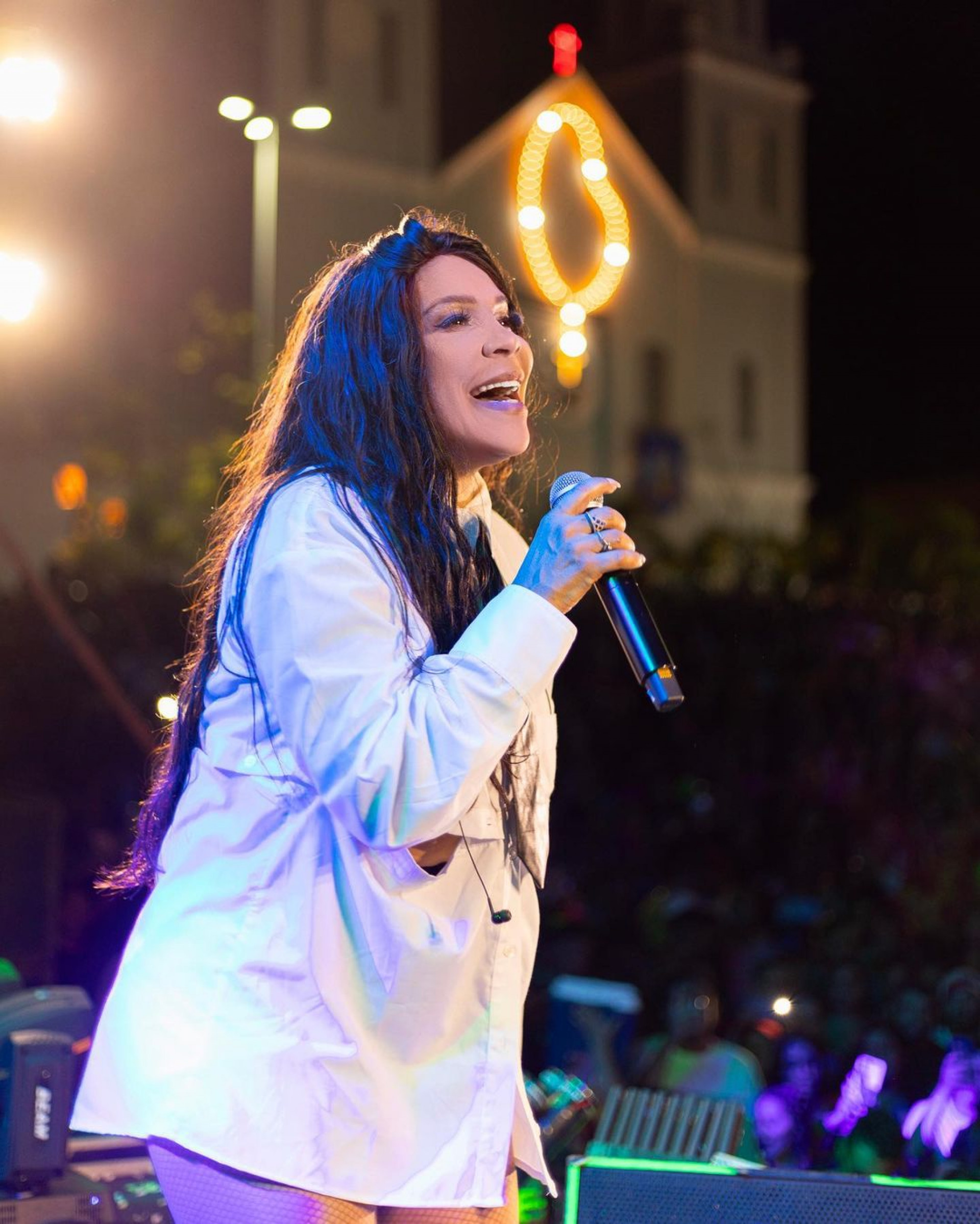 Silvânia Aquino é uma das vocalistas do Calcinha Preta - Reprodução Internet