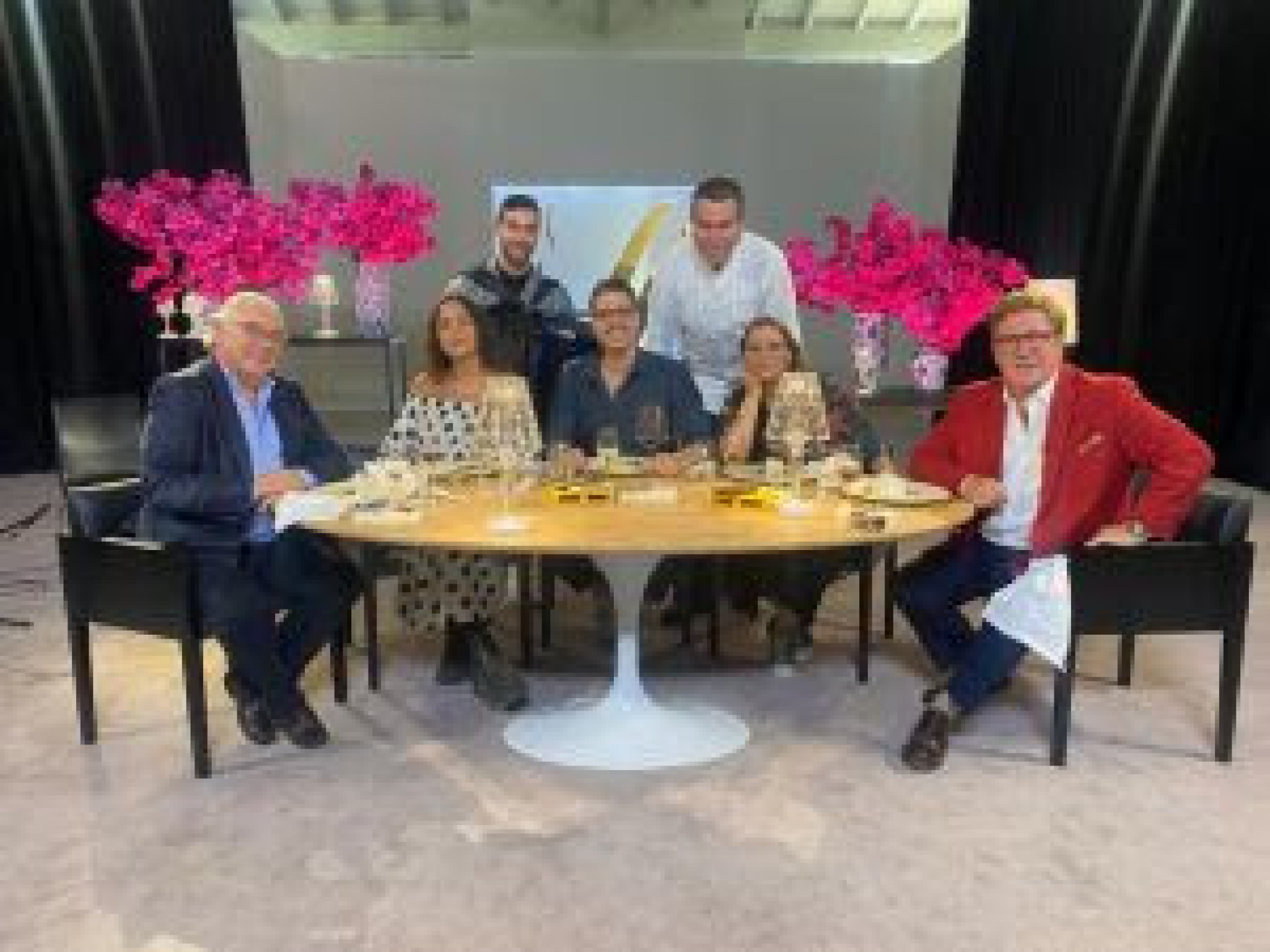 Fábio Porchat recebe convidados famosos e anônimos no 'Só Como e Bebo. Por Acaso, Trabalho!' - Divulgação