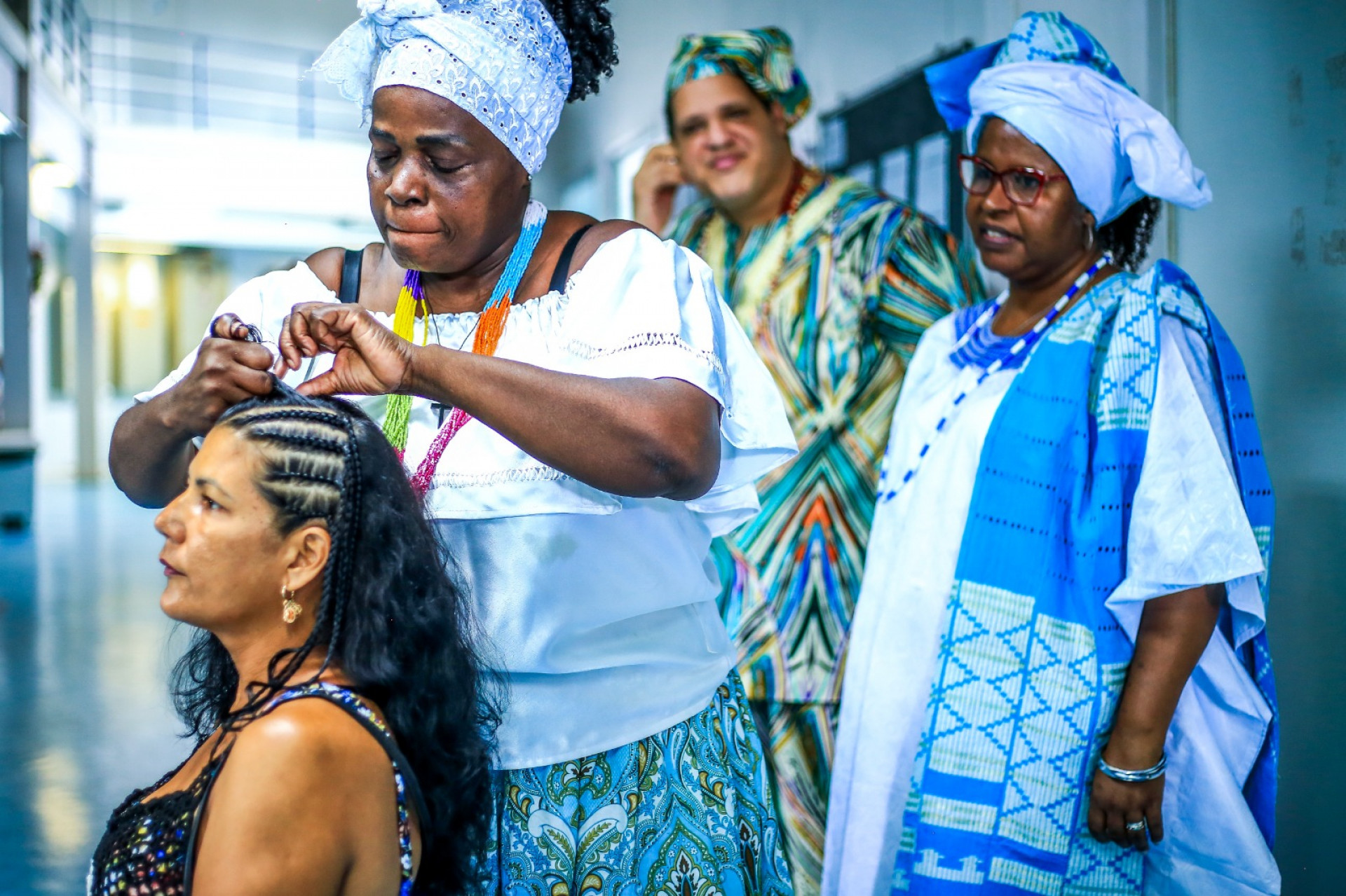 Durante o evento, uma oficina de tran&ccedil;as mostrou um pouco das tradi&ccedil;&otilde;es africanas - Rafael Barreto/PMBR