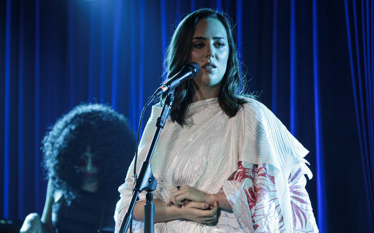 Lara se apresenta em São Paulo