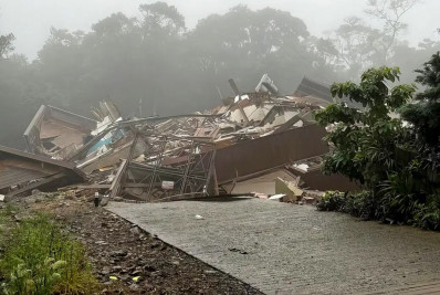 Prédio desaba no RS após grande volume de chuvas