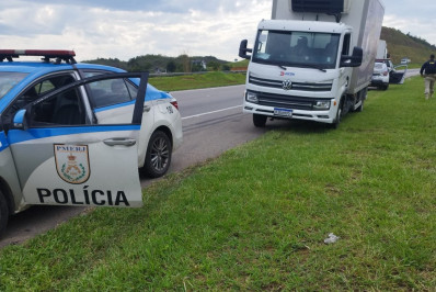 Polícia Militar impede roubo de carga no Arco Metropolitano