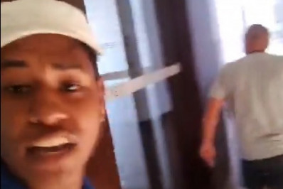 Motoboys realizam manifestação após entregador denunciar agressão na Barra da Tijuca