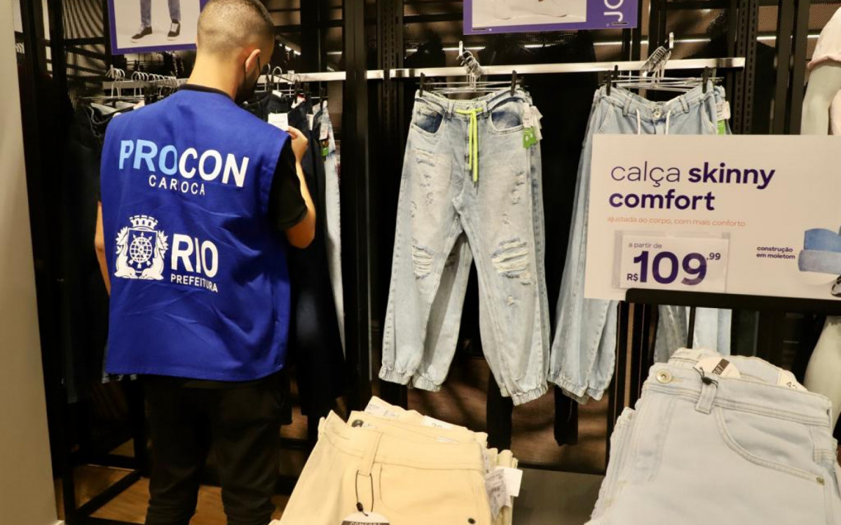 Levantamento de preços do Procon Carioca para as compras da Black Friday encontra variação de valores de até 138,99%