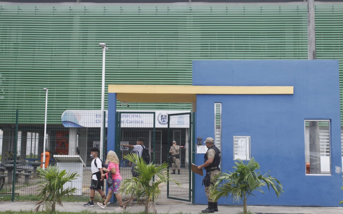 Escola cívico-militar, no Rocha, recebeu a ronda escolar da Guarda Municipal  - Reginaldo Pimenta/ Agência O DIA