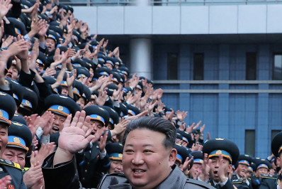 Kim Jong Un celebra nova era da Coreia do Norte como 'potência espacial'