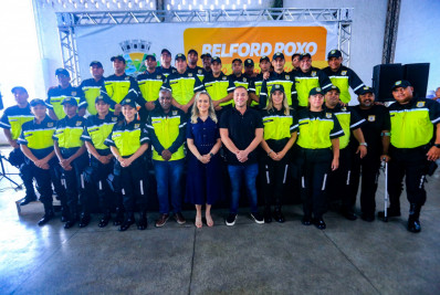 Prefeitura de Belford Roxo entrega novos uniformes para os agentes de trânsito
