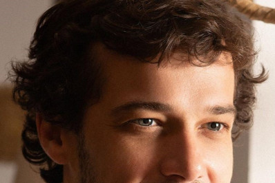 Ator Jayme Matarazzo anuncia nascimento de filha