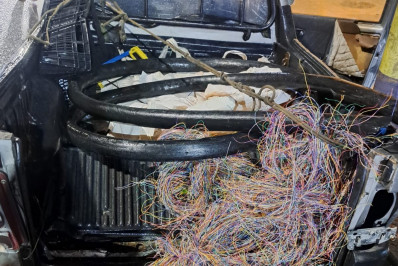 Homem é preso por furtar 100 quilos de cabos de internet 