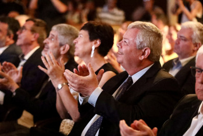 Primeira etapa da Rotatória de Camboinhas foi entregue nos 450 anos da cidade